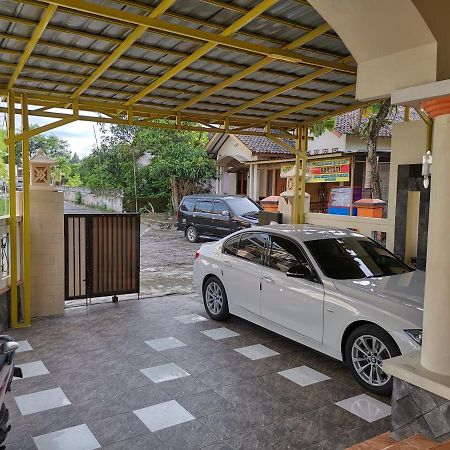 Nariska Suite Homestay Yogyakarta Ngoại thất bức ảnh