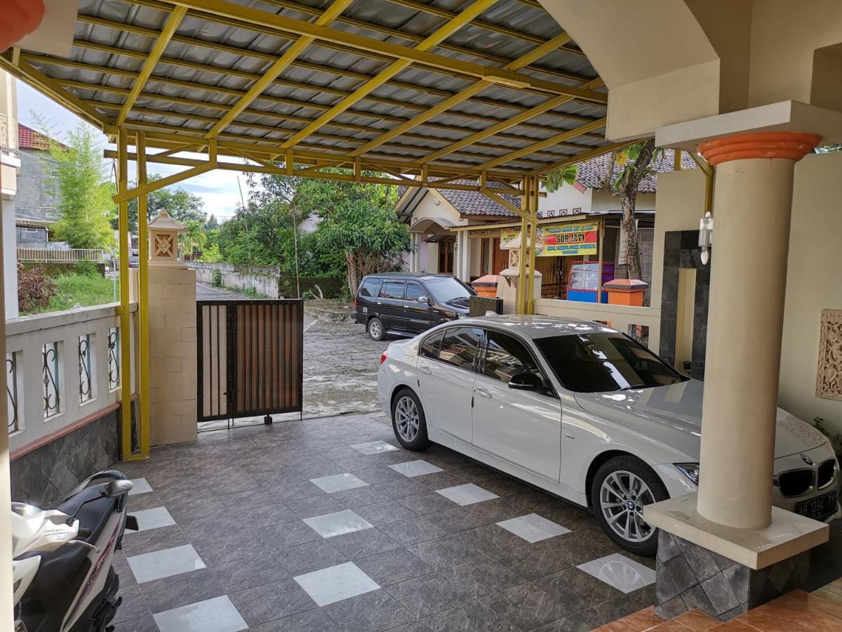 Nariska Suite Homestay Yogyakarta Ngoại thất bức ảnh